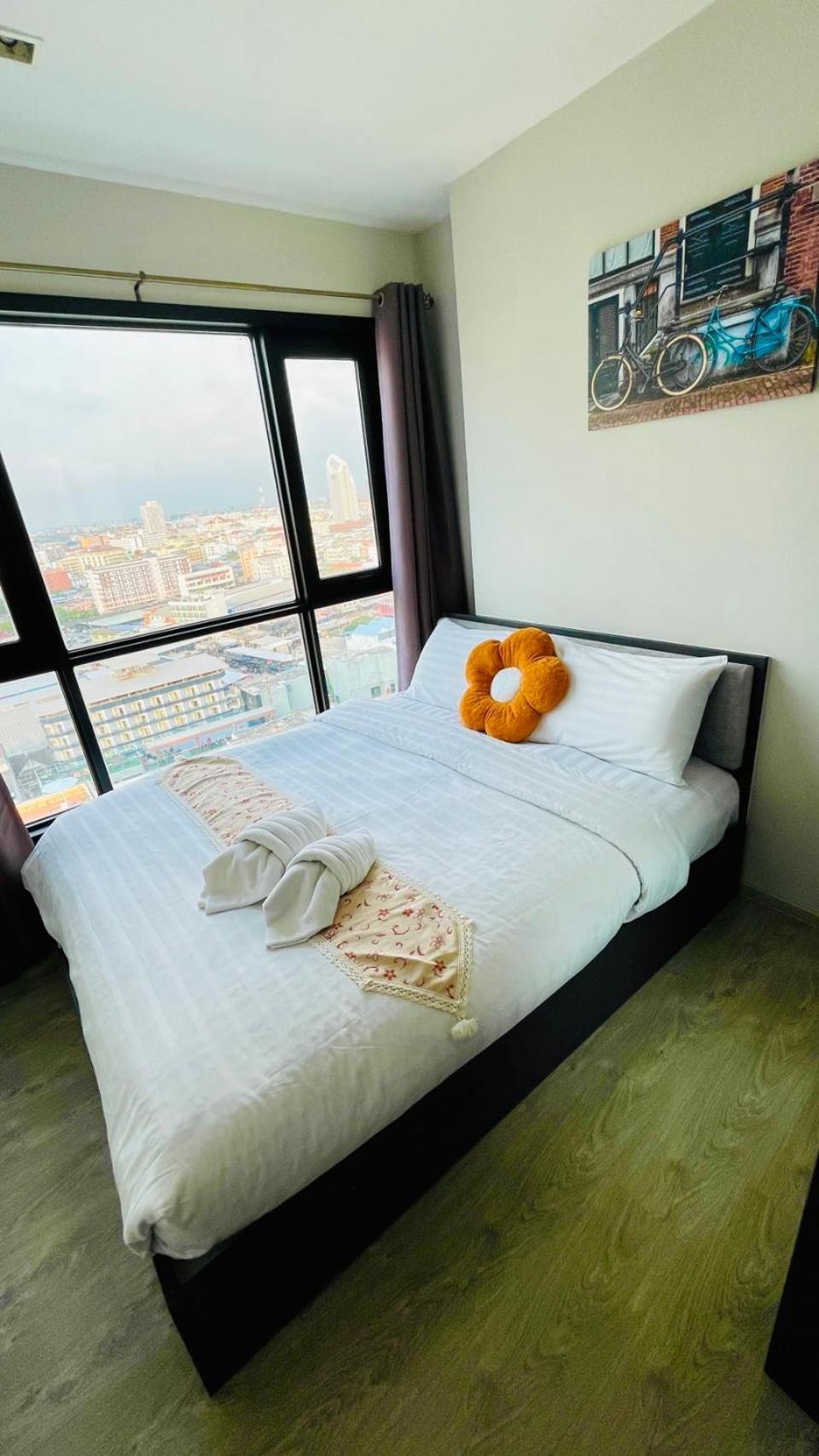 The Base 2 Bed 1 Bath By Numam Apartment
